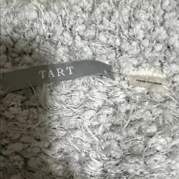 Cozy Gray Women's Sweater - Picture 3 of 7